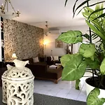 펜션 Rosy's House With Amenities Near Chania