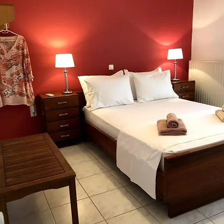 Rosy's House With Amenities Near Chania 하니아