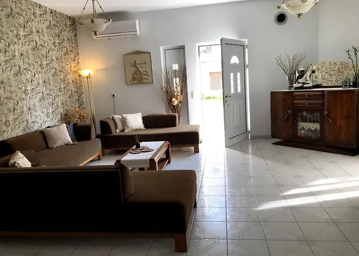 Rosy's House With Amenities Near Chania *